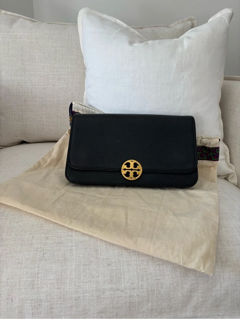 🍃🦋 Tory Burch Black Leather Flap Crossbody with Gold Chain